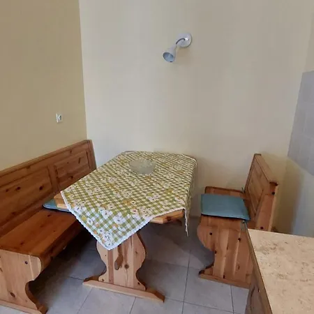 Lorenca Apartment *